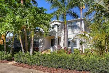 4802 W Beachway Dr Tampa, FL 33609