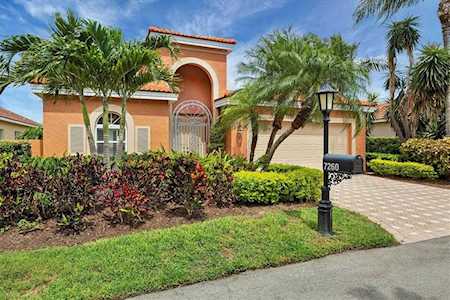 7260 Alicante Dr Sarasota, FL 34238