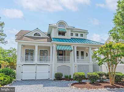 632 Tingle Ave Bethany Beach, DE 19930