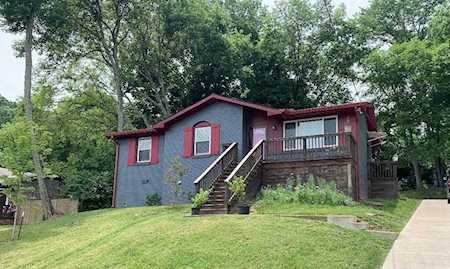 4183 Farmview Dr Nashville, TN 37218