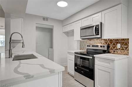 2750 S Durango Dr #2143 Las Vegas, NV 89117
