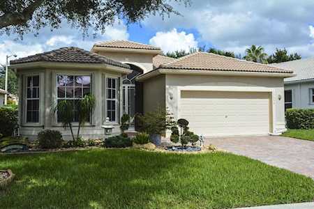 13606 Morocca Lake Lane Delray Beach, FL 33446
