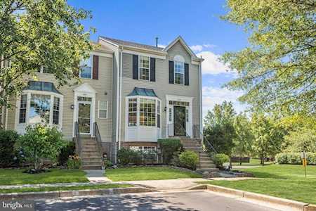 2515 Weston Ct Crofton, MD 21114