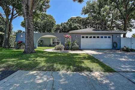 826 16th WAY Palm Harbor, FL 34683