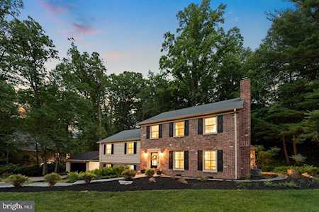 9101 Charred Oak Dr Bethesda, MD 20817