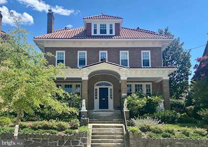 1712 Allison St NW Washington, DC 20011