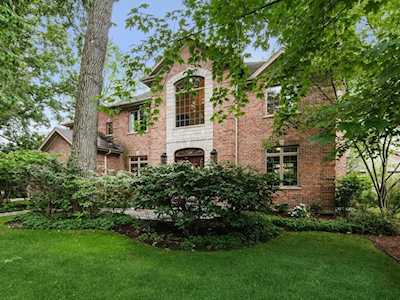 1011 Pleasant Ln Glenview, IL 60025