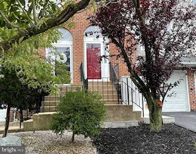 609 Benham Ct Newark, DE 19711