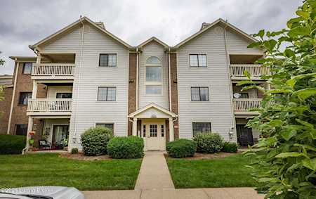 3903 Yardley Ct #205 Louisville, KY 40299
