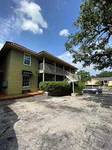 2302 East Side DR #8 Austin, TX 78704