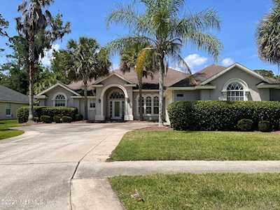 1858 Sentry Oak Ct Fleming Island, FL 32003