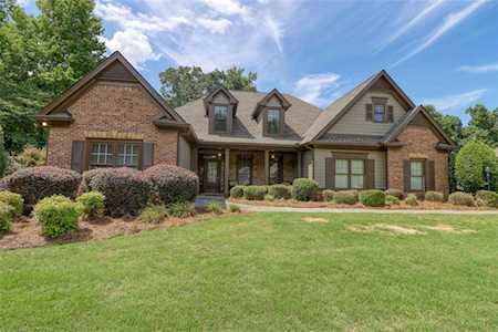 2125 Wood Valley Dr Loganville, GA 30052