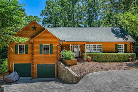 129 Lake Pointe Glade Hill, VA 24092