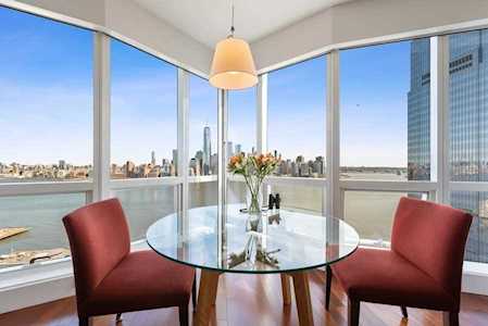 77 Hudson St #3306 Jersey City, NJ 07302