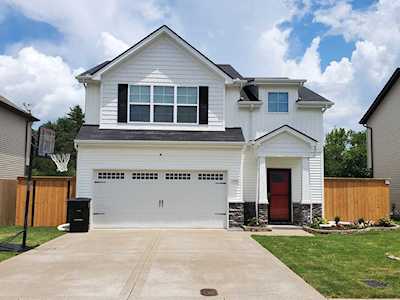 1645 Warmingfield Dr Murfreesboro, TN 37127