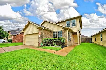5823 Plantation Forest Dr Katy, TX 77449