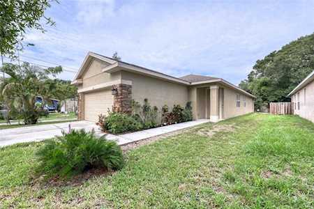 635 Pine St Safety Harbor, FL 34695