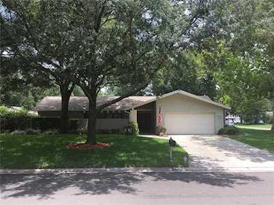 2018 Rainbow Farms Dr Safety Harbor, FL 34695