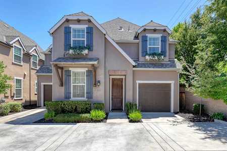 1225 Mandy Place Roseville, CA 95747
