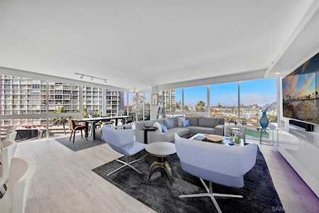 1750 Avenida Del Mundo #404 Coronado, CA 92118