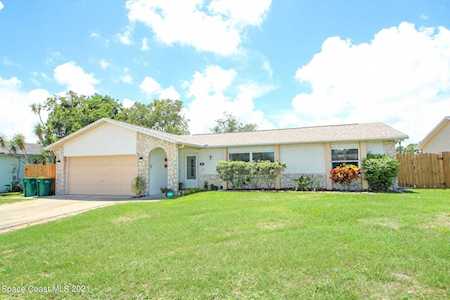 233 Cinnamon Lake Circle Melbourne, FL 32901
