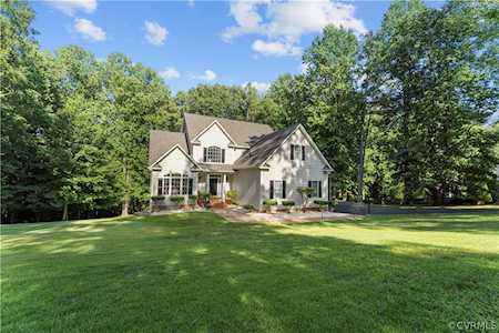 10712 Sterling Cove Dr Chesterfield, VA 23838