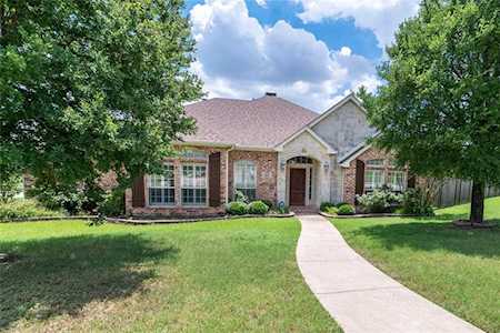 821 Crestview Drive Coppell, TX 75019