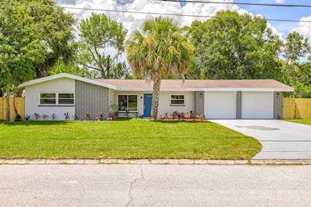 1556 Barry Rd Clearwater, FL 33756