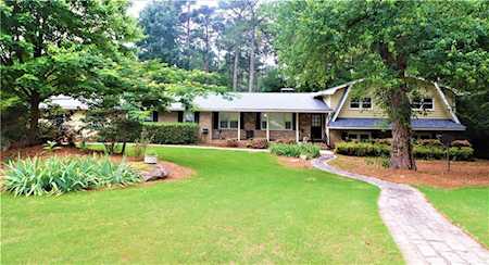 2784 Cravey Dr NE Dr NE Tucker, GA 30345
