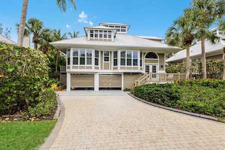 49 Seawatch Lake Dr Boca Grande, FL 33921