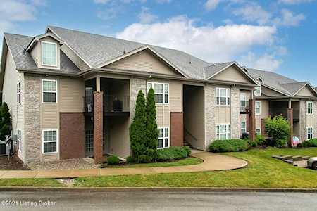 7311 St. Andrews Woods Cir #108 Louisville, KY 40214