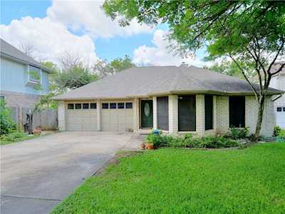 2004 Delvin LN Austin, TX 78728
