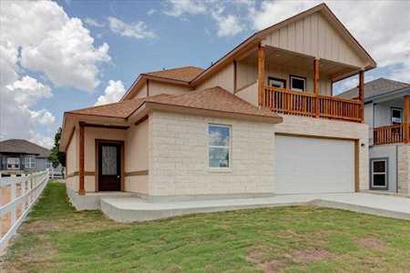 17404 Village DR Dripping Springs, TX 78620