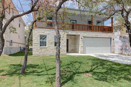 17402 Village DR Dripping Springs, TX 78620