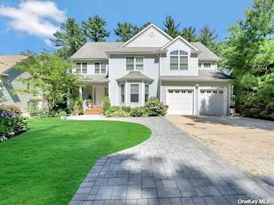900 Harbor View Road Oyster Bay, NY 11771