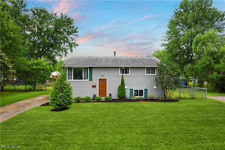 4765 Ronald Ct North Ridgeville, OH 44039