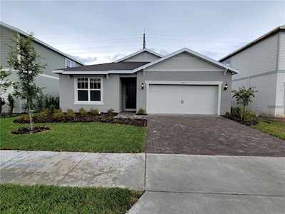 1665 Blossom Sound Ct Oviedo, FL 32765