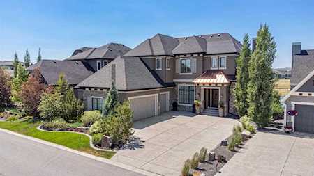 138 Waters Edge Dr Heritage Pointe, AB T1S 4K6