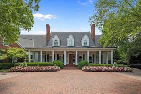 8 Woodlawn Dr NE Marietta, GA 30067
