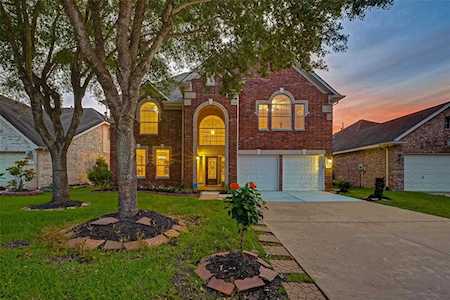1130 Oxford Mills Ln Sugar Land, TX 77479