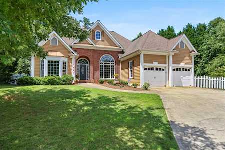 6064 Kenbrook Knoll NW Acworth, GA 30101