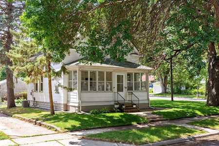 244 Sidney Street W Saint Paul, MN 55107