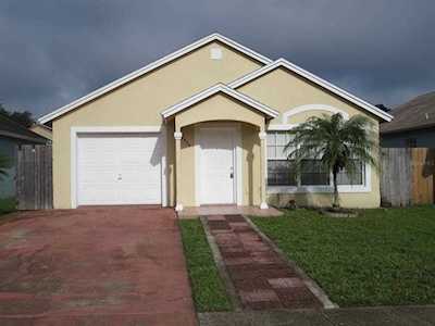 9454 Dearmont Ave Orlando, FL 32825