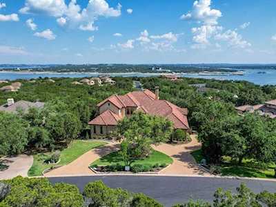 7004 Tradewind View DR Jonestown, TX 78645