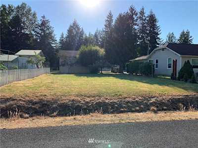 509 Taylor St Ryderwood, WA 98581
