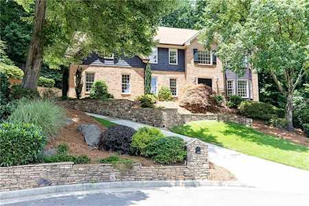 3986 Fernway Ct NE Brookhaven, GA 30319