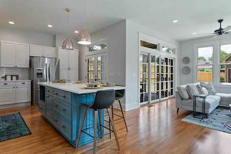 1512 Holly St Nashville, TN 37206