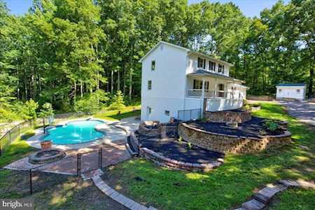 7475 Poplar St Charlotte Hall, MD 20622