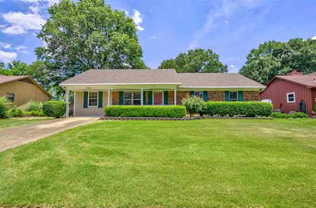 6888 Aspenhill Dr Bartlett, TN 38135