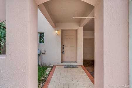 2005 Oceanwalk Ter #306 Lauderdale By The Sea, FL 33062
